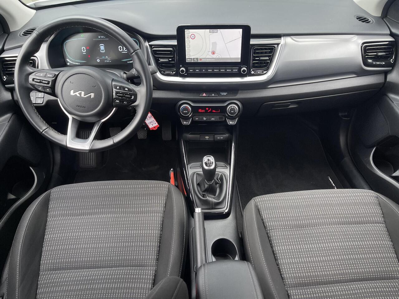 KIA Stonic 1.0 T-GDi MHEV DynamicLine Navigatie | Apple Carplay / Android Auto | Cruise control | Airconditioning | LM Velgen