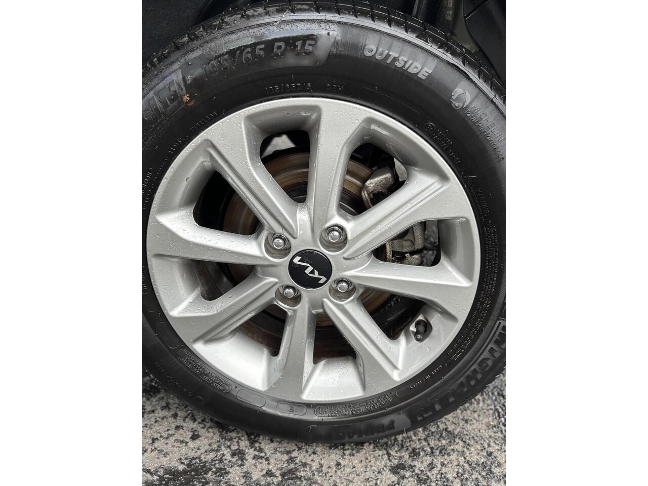 KIA Stonic 1.0 T-GDi MHEV DynamicLine