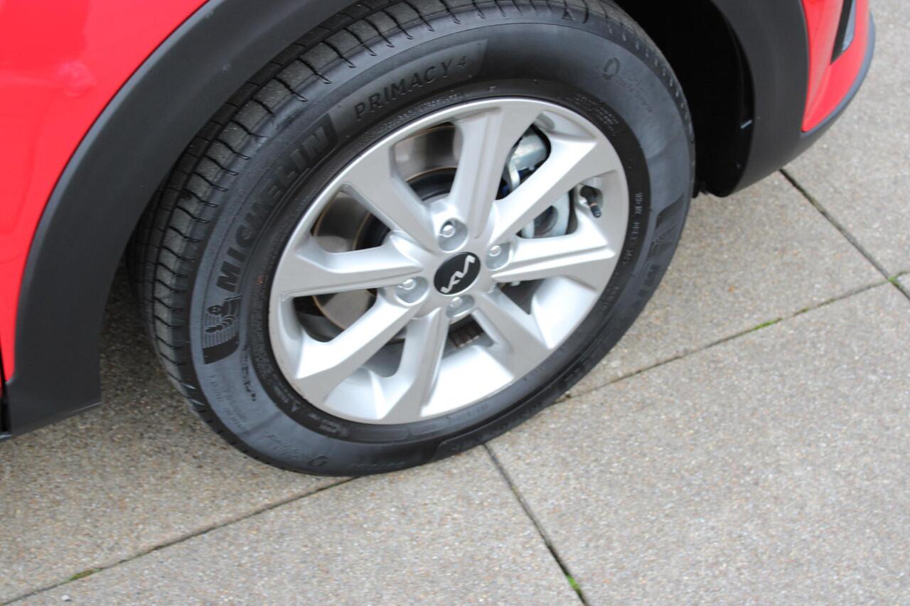 KIA Stonic 1.0 T-GDi MHEV DynamicLine Navigatie / Camera / Dakrails