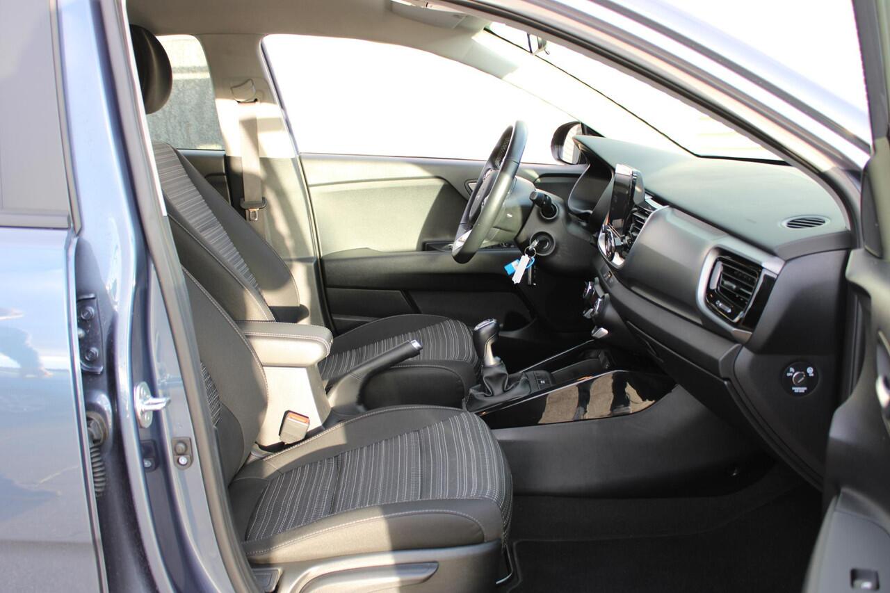 KIA Stonic 1.0 T-GDi MHEV DynamicLine Airco / Navigatie / Camera