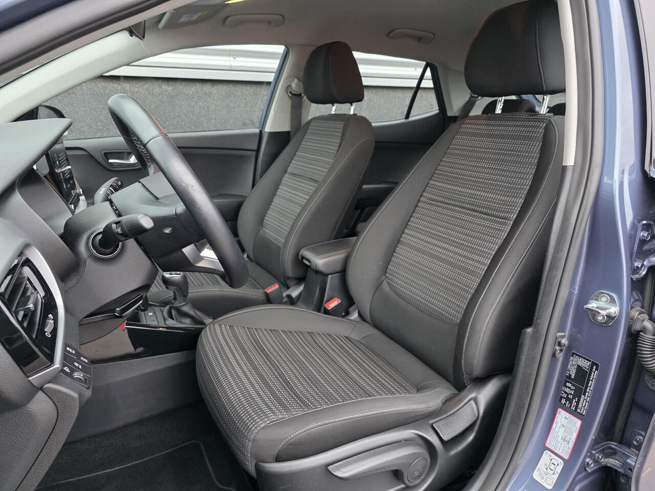 KIA Stonic 1.0 T-GDi MHEV DynamicLine Navigatie, Apple CarPlay/Android Auto, achteruitrij camera, cruise control, Start/Stop systeem