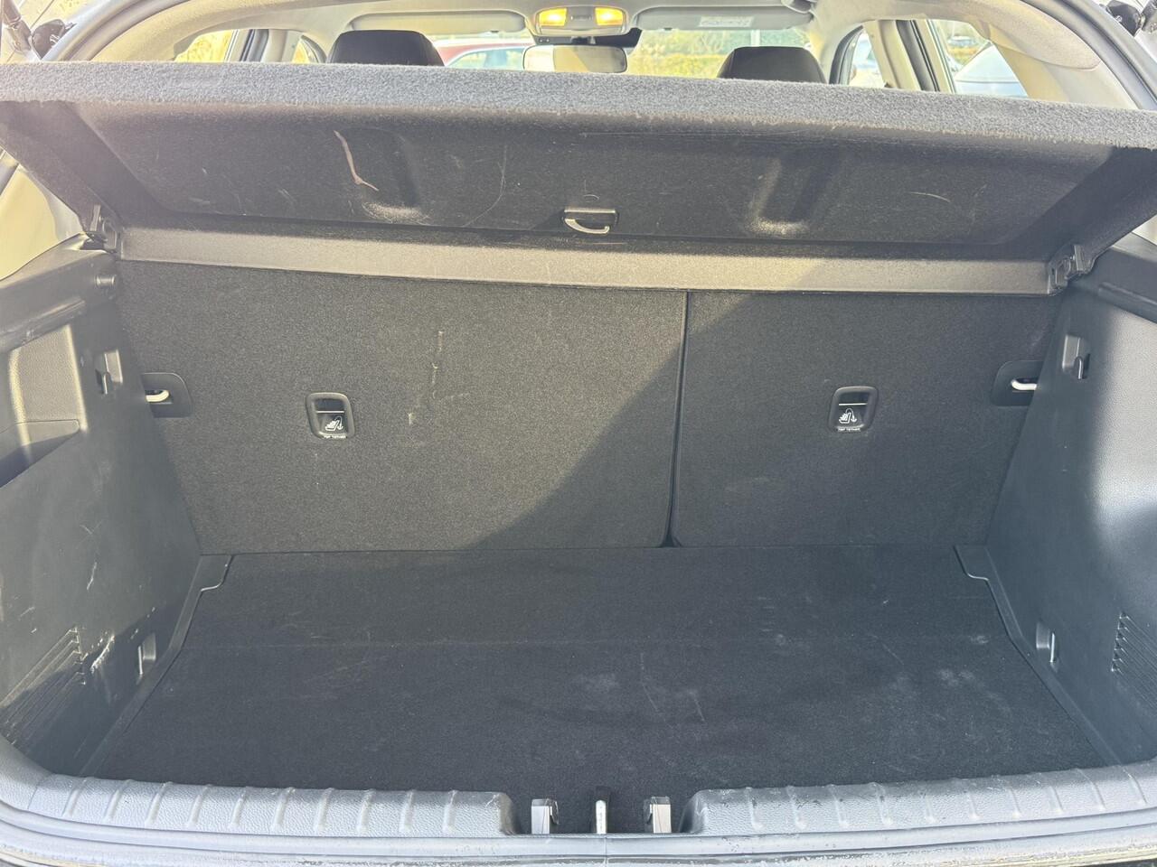 KIA Stonic 1.0 T-GDi MHEV DynamicLine | LMV | Achteruitrij camera | Nav | Cruise Control | 1e Eigenaar!!