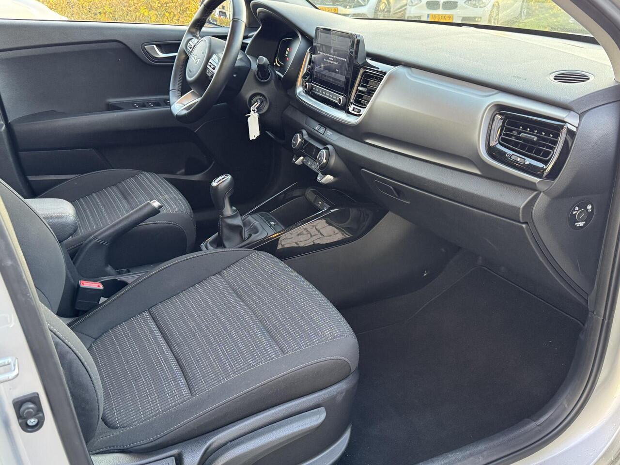 KIA Stonic 1.0 T-GDi MHEV DynamicLine | LMV | Achteruitrij camera | Nav | Cruise Control | 1e Eigenaar!!