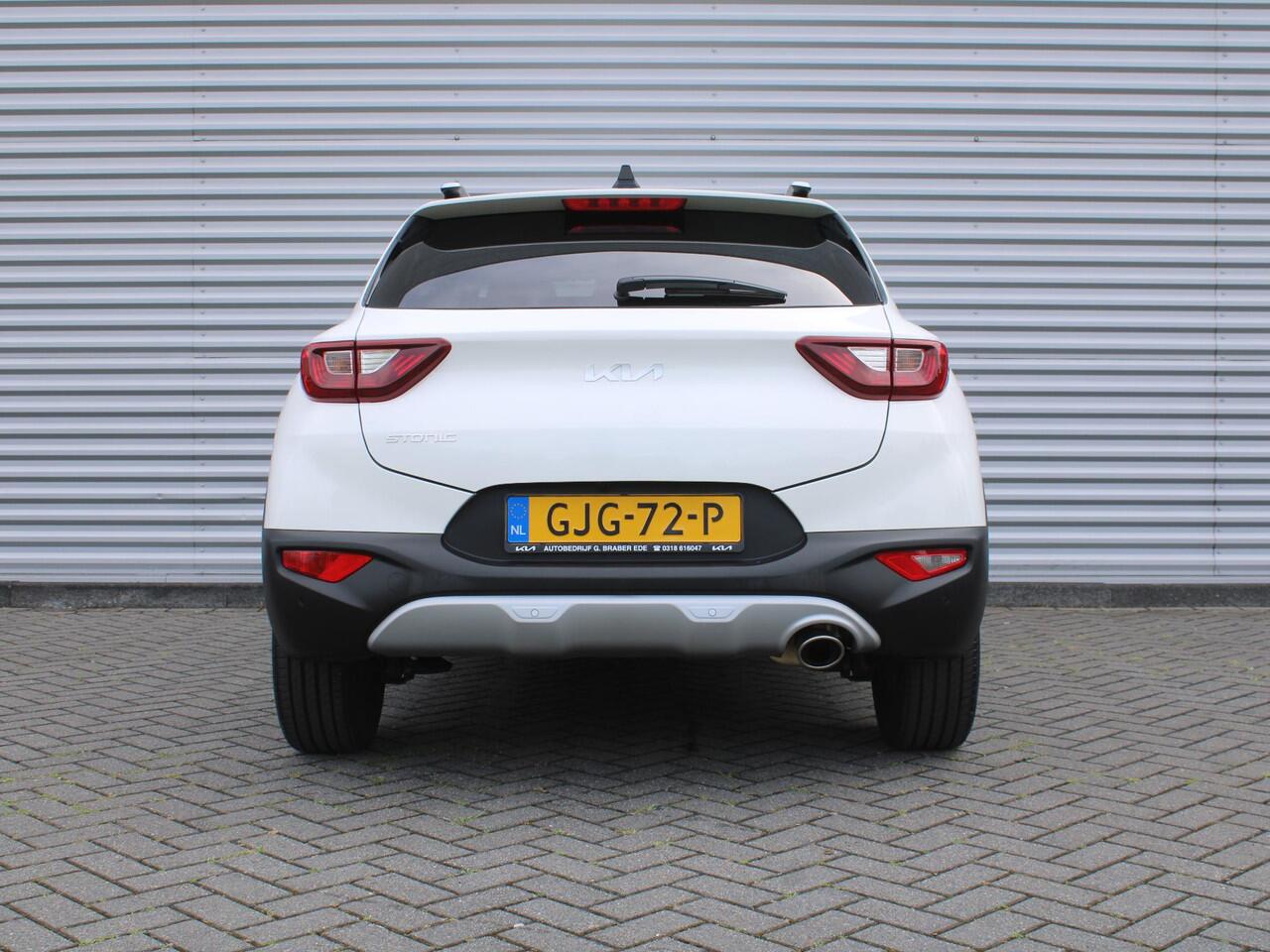 KIA Stonic 1.0 T-GDi MHEV DynamicPlusLine | Stuur-/stoelverwarming | Camera | Clima | Cruise | 16" LM | Navi | LED | Keyless |
