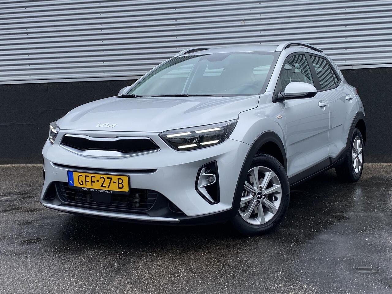 KIA Stonic 1.0 T-GDi MHEV DynamicLine Carplay Navigatie, Achteruitrijcamera, Cruise control, Airco, 1e eign. NL-auto, nieuw geleverd, BTW-auto