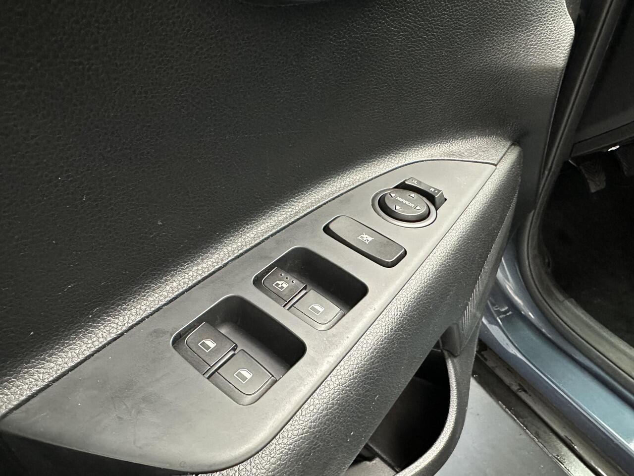 KIA Stonic 1.0 T-GDi MHEV DynamicLine NL Auto, slechts 25000km, zeer nette uitvoering, 1e eigenaar