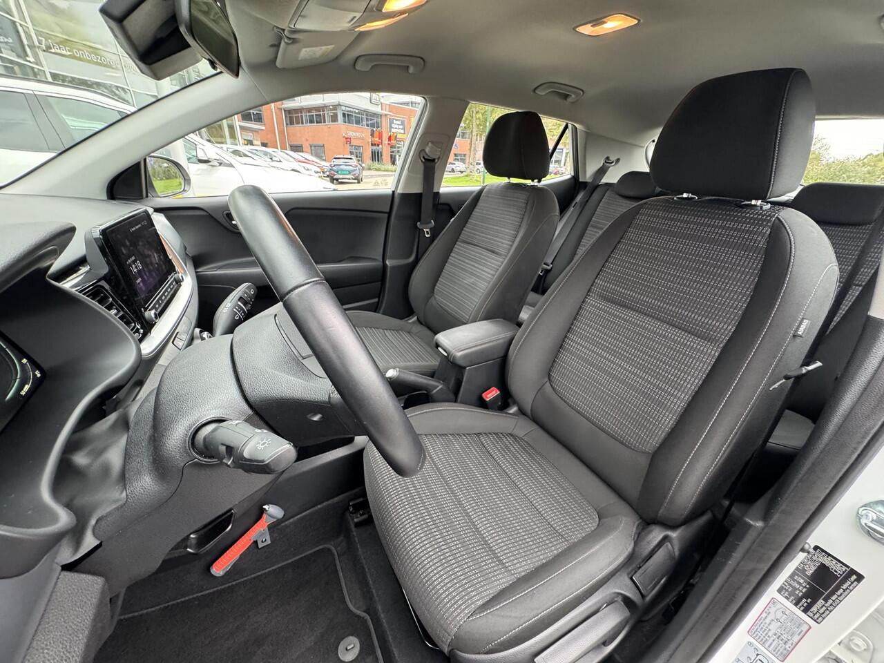 KIA Stonic 1.0 T-GDi MHEV DynamicLine , Eerste Eigenaar, Dealeronderhouden, LED Verlichting, Navigatie, Apple Carplay/Android Auto, Enz...