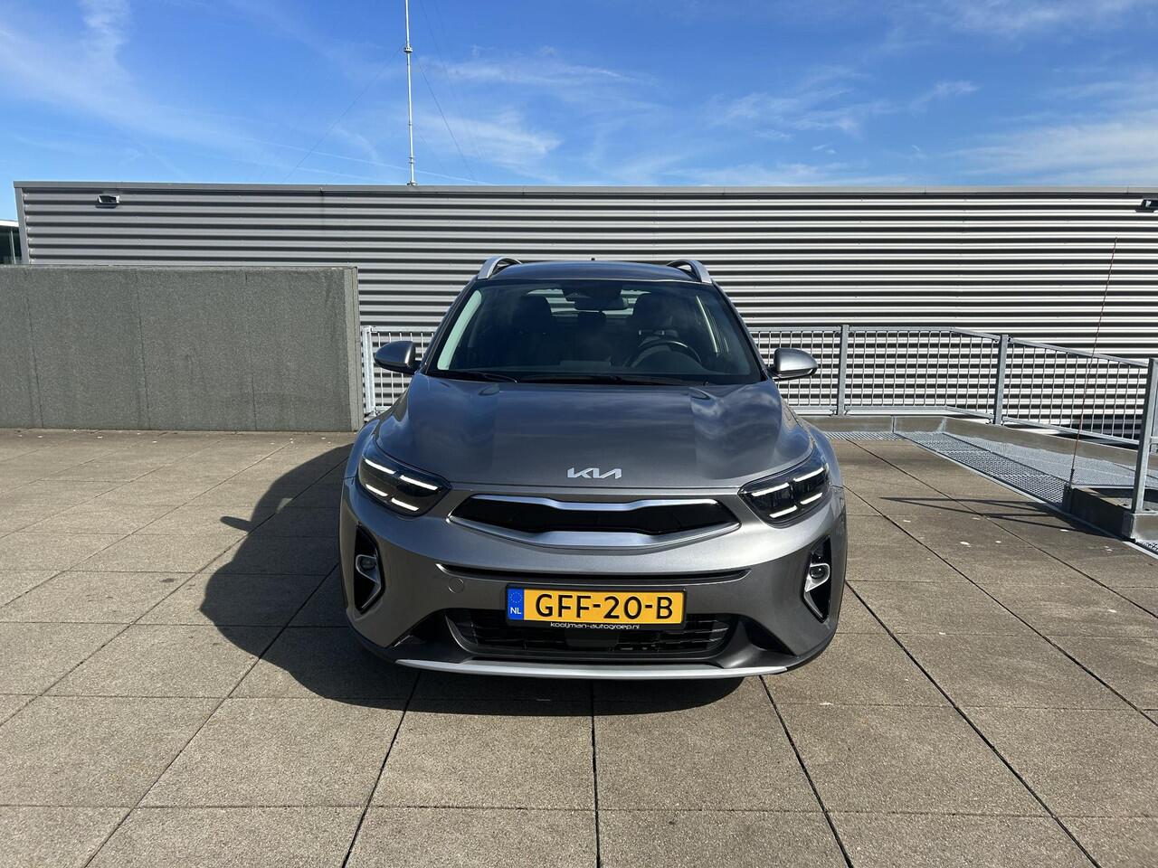 KIA Stonic 1.0 T-GDi MHEV DynamicLine Navigatie / Camera