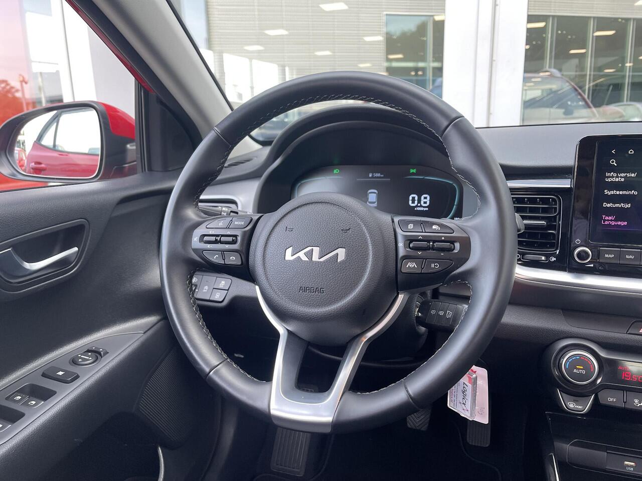 KIA Stonic 1.0 T-GDi MHEV DynamicLine Navigatie | Apple Carplay / Android Auto | Cruise control | Airconditioning | LM Velgen