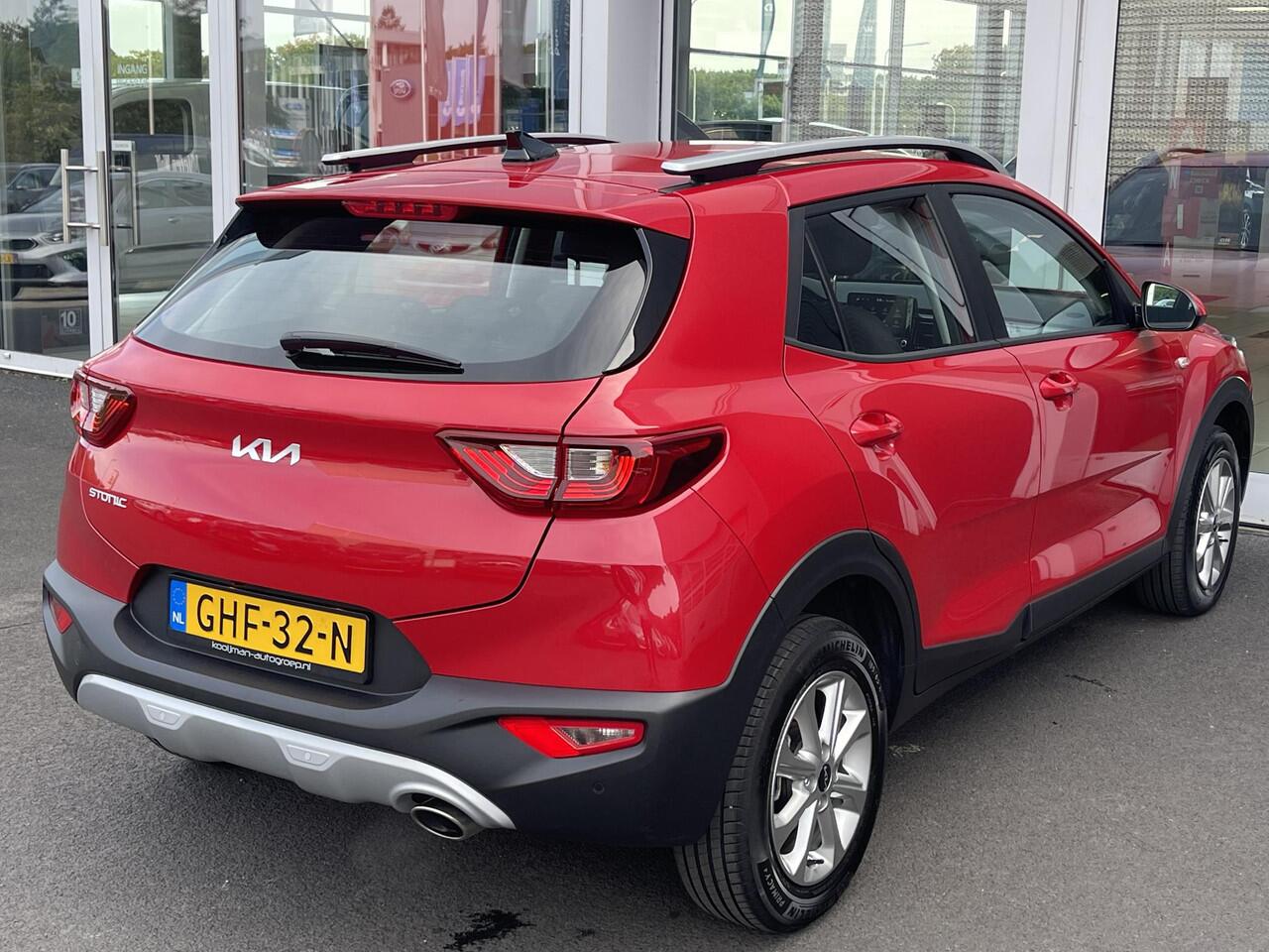 KIA Stonic 1.0 T-GDi MHEV DynamicLine Navigatie | Apple Carplay / Android Auto | Cruise control | Airconditioning | LM Velgen