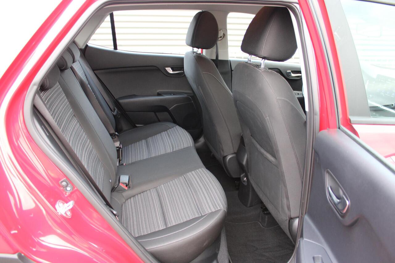 KIA Stonic 1.0 T-GDi MHEV DynamicLine Navigatie / Camera / Dakrails