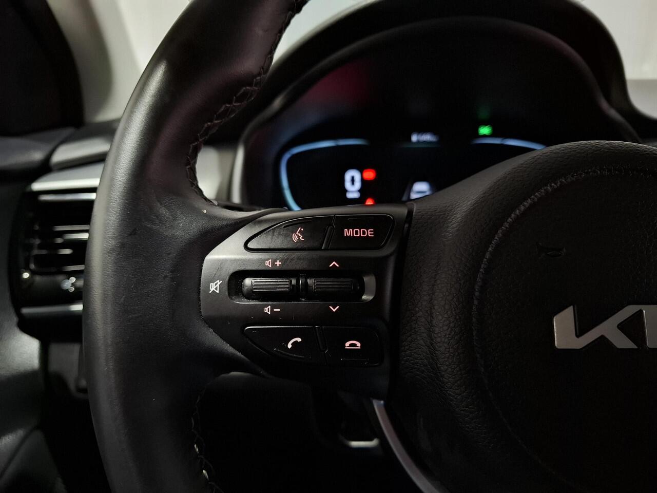 KIA Stonic 1.0 T-GDi MHEV DynamicLine Apple Carplay/Android Auto, Navigatie, Camera.