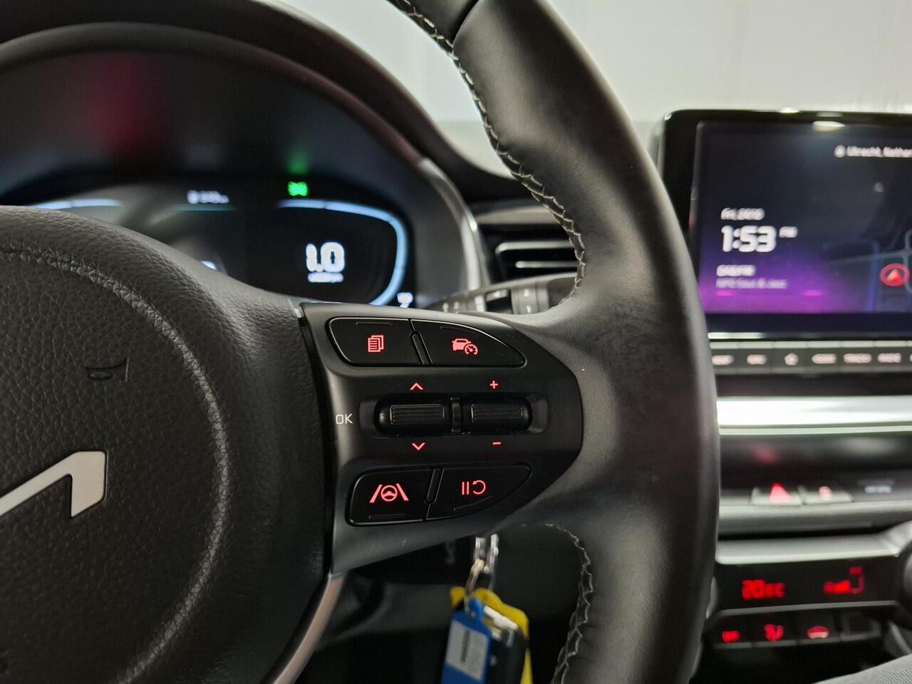 KIA Stonic 1.0 T-GDi MHEV DynamicLine Apple Carplay/Android Auto, Navigatie, Camera.