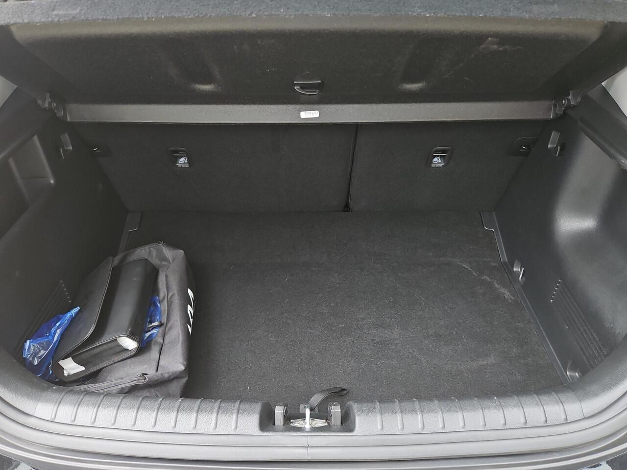 KIA Stonic 1.0 T-GDi MHEV DynamicPlusLine | Stoel- en stuurverwarming | Cruise | Navi | Privacy Glass | Camera |