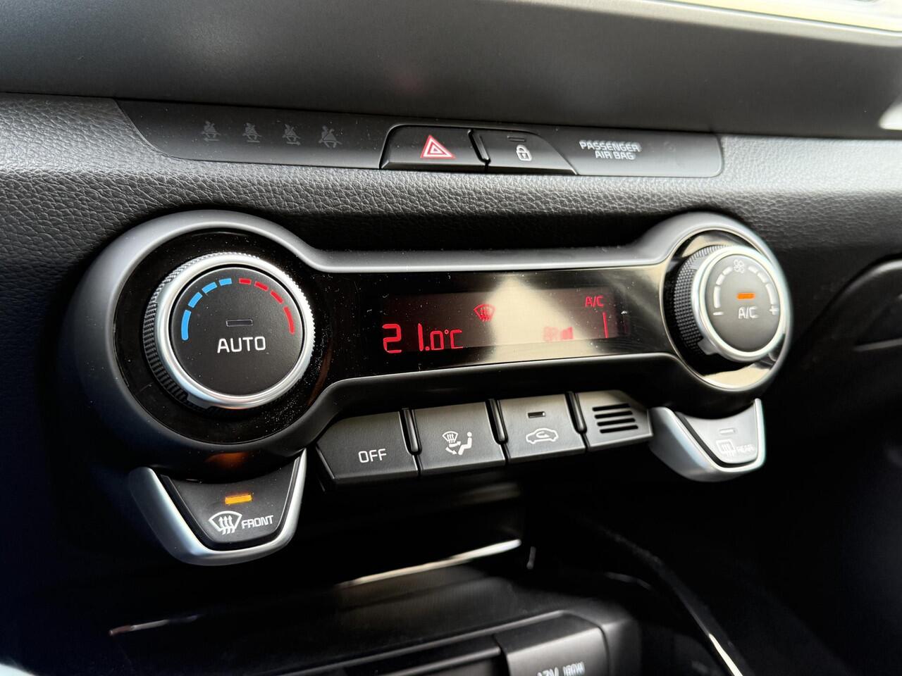 KIA Stonic 1.0 T-GDi MHEV DynamicLine | Clima | Parkeersensoren | Camera |