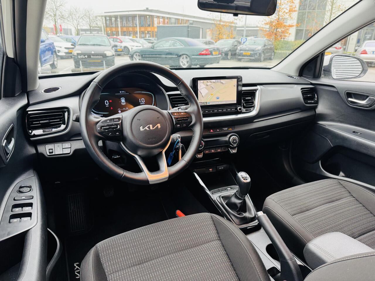 KIA Stonic 1.0 T-GDi MHEV DynamicLine Trekhaak | Airco | Cruise | Camera | Navi | Clima