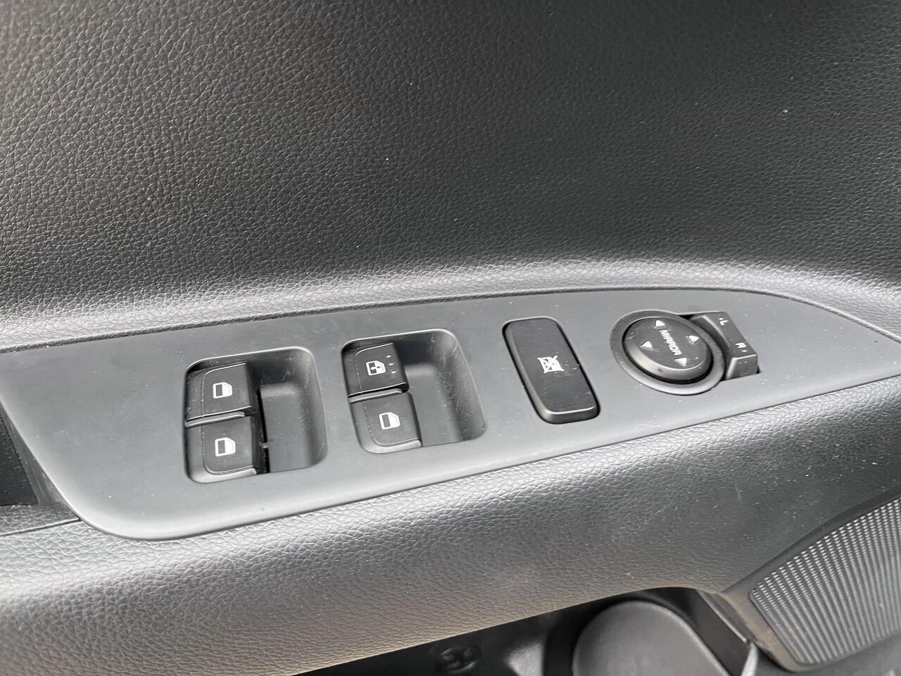 KIA Stonic 1.0 T-GDi MHEV DynamicLine | LED Verlichting | Achteruitrijcamera | Cruise Control | Climate Control | 1e Eigenaar