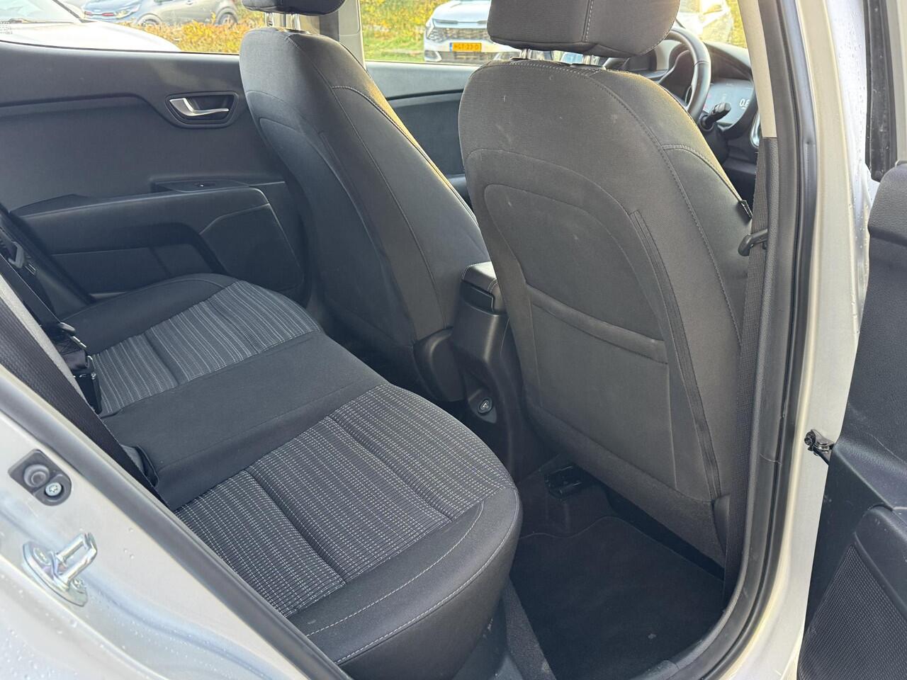 KIA Stonic 1.0 T-GDi MHEV DynamicLine | LMV | Achteruitrij camera | Nav | Cruise Control | 1e Eigenaar!!