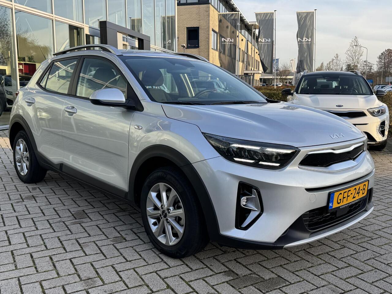 KIA Stonic 1.0 T-GDi MHEV DynamicLine | LMV | Achteruitrij camera | Nav | Cruise Control | 1e Eigenaar!!