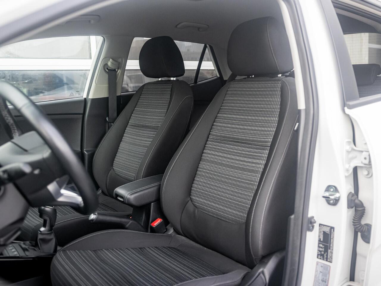 KIA Stonic 1.0 T-GDi MHEV DynamicPlusLine | Clima | Cruise | Trekhaak | Nieuwstaat!