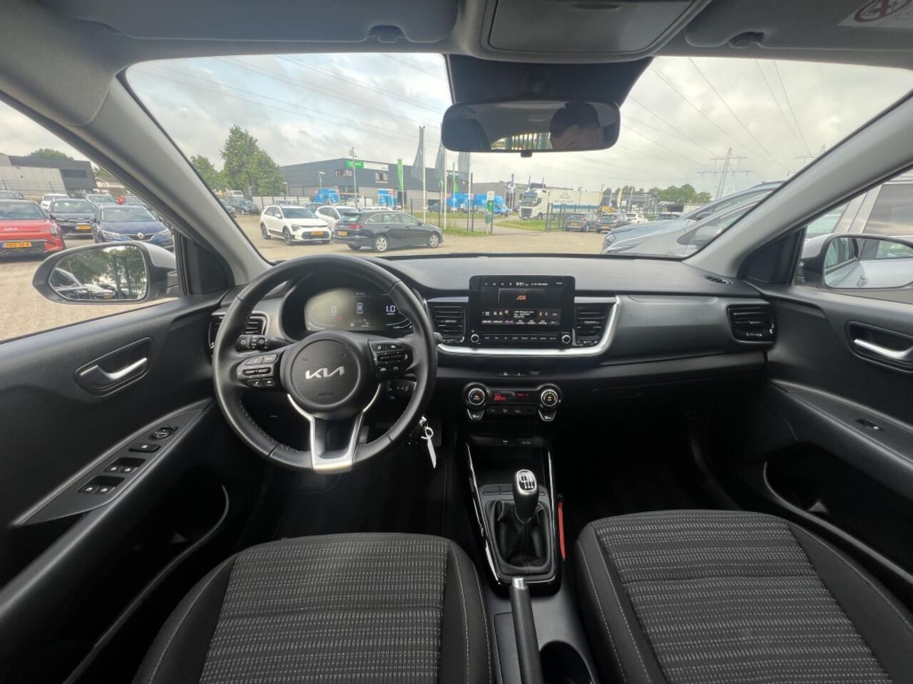KIA Stonic 1.0 T-GDi MHEV DynamicLine NAVI + CAMERA