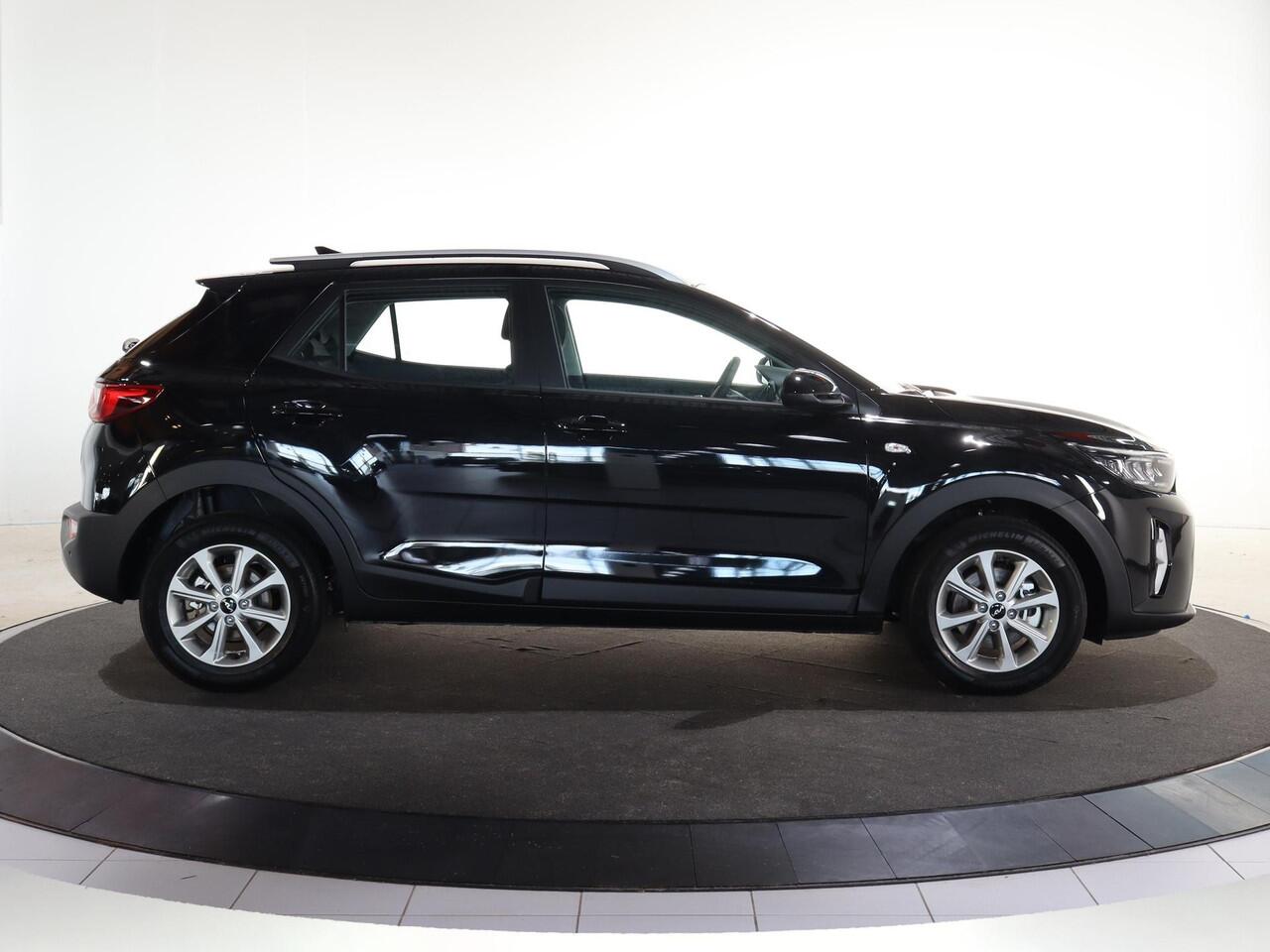 KIA Stonic 1.0 T-GDi MHEV DynamicLine | DIRECT UIT VOORRAAD LEVERBAAR!!! | Achteruit Camera | Climate Control | Apple Carplay/Android auto | Elektrische ramen | Cruise Control |