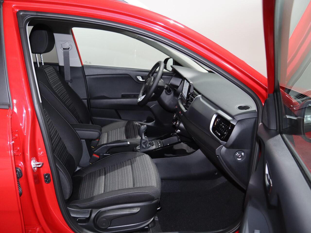 KIA Stonic 1.0 T-GDi MHEV DynamicPlusLine Snel leverbaar | Keyless | Stoelverwarming | Camera | Cruise control