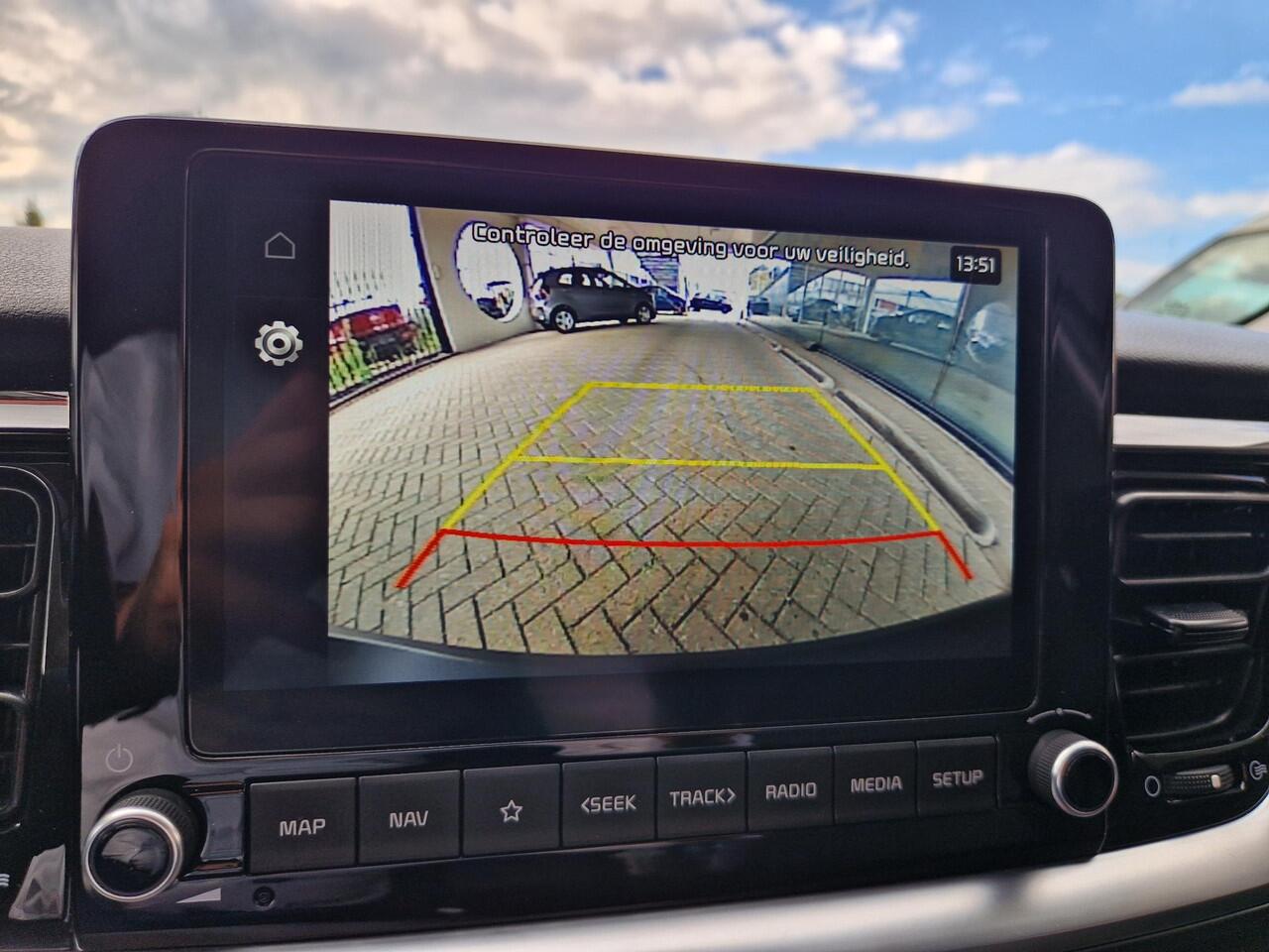 KIA Stonic 1.0 T-GDi MHEV DynamicPlusLine | Key-Less | Stoelverwarming | Privacy Glass | Navigatie |