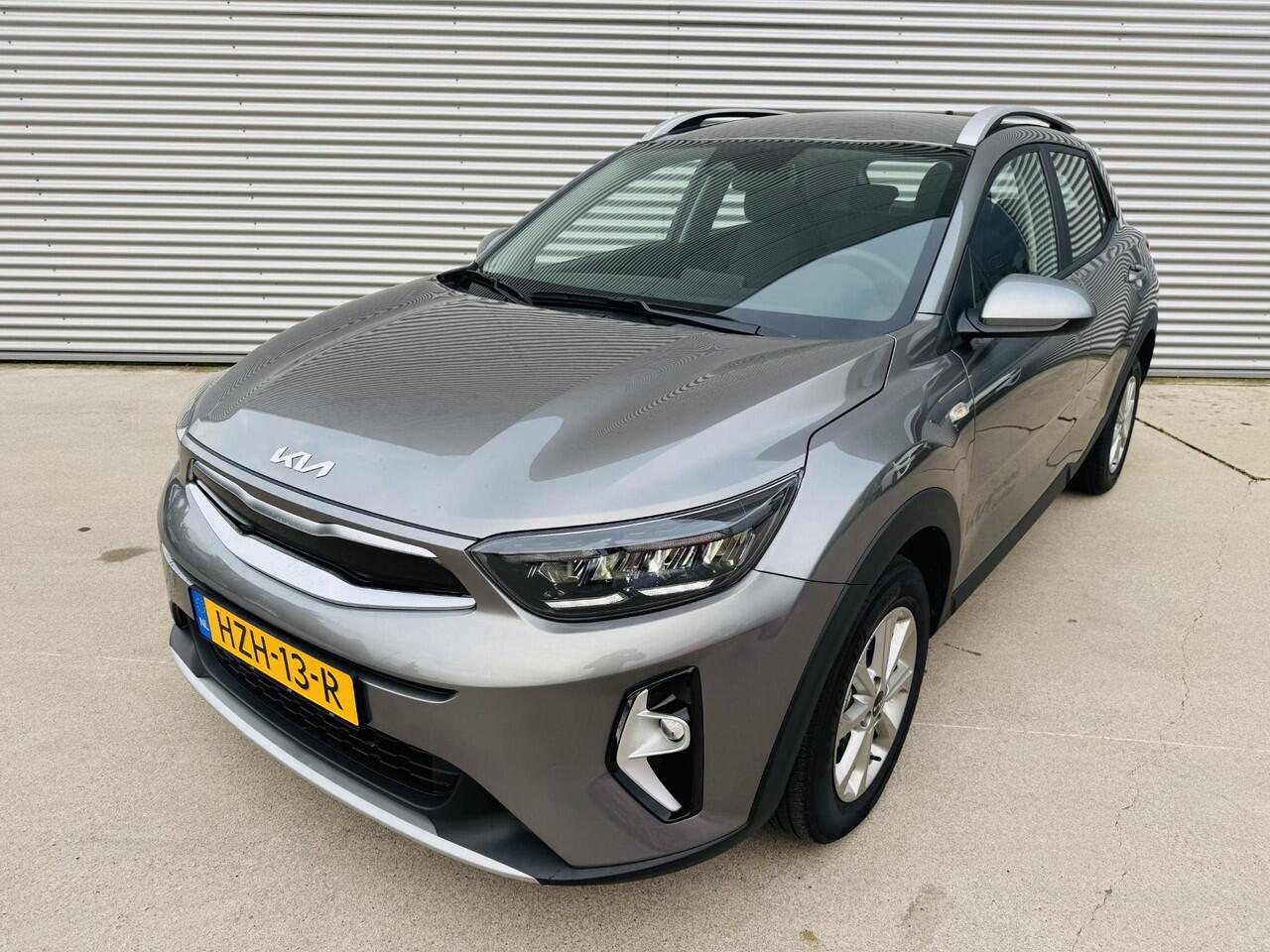 KIA Stonic 1.0 T-GDi MHEV DynamicLine Navi | Clima | Cruise | Camera | Demo auto kmstand kan iets varieeren | Informeer altijd even of de auto aanwezig is.
