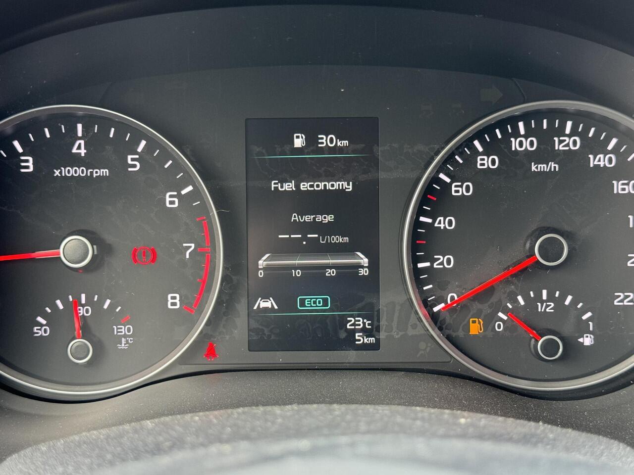 KIA Stonic 1.0 T-GDi MHEV DynamicPlusLine Snel leverbaar | Stoel/Stuurwielverwarming | Keyless | Navigatie | Parkeercamera | Climate control