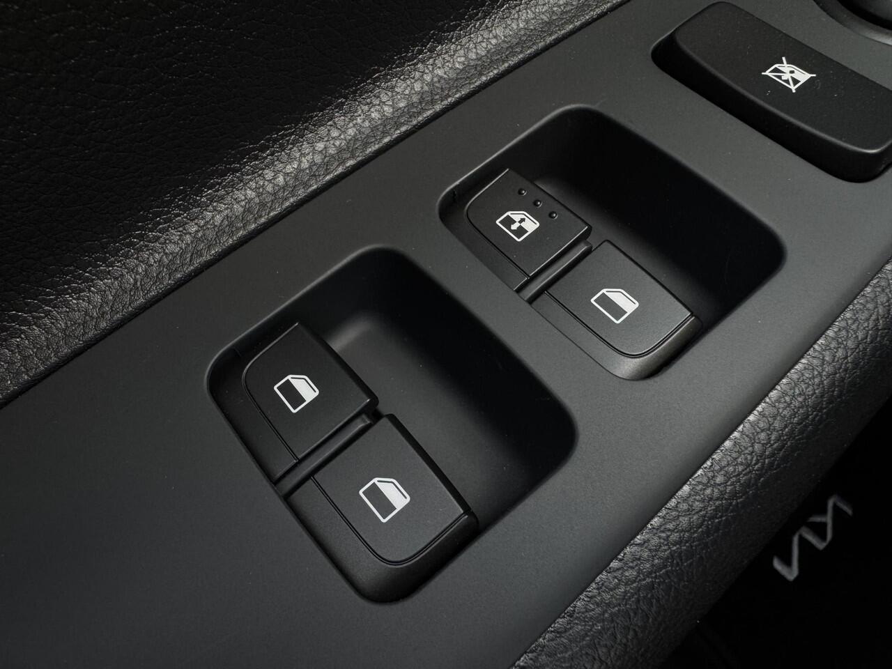 KIA Stonic 1.0 T-GDi MHEV DynamicLine , Ruim ¤2000 Inruilvoordeel, Nieuw Uit voorraad Leverbaar!