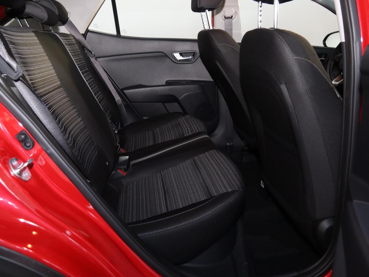 KIA Stonic 1.0 T-GDi MHEV DynamicLine | vanaf ¤ 339,- per maand | Keyless | LED-koplampen | Stoelverwarming vóór | Achteruitrijcamera | stuurwiel verwarmd |