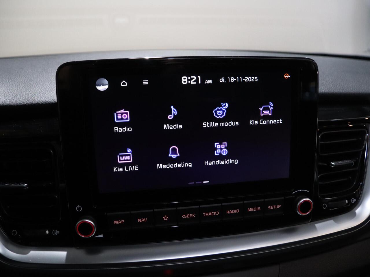 KIA Stonic 1.0 T-GDi MHEV DynamicPlusLine | vanaf ¤ 349,- per maand | Stoel/Stuurwielverwarming | Keyless | Navigatie | Achteruitrijcamera | Climate control