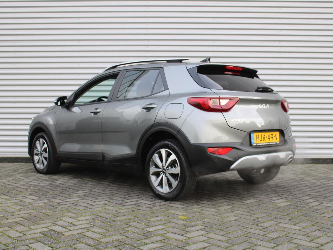 KIA Stonic 1.0 T-GDi MHEV DynamicPlusLine | Stuur-/stoelverwarming | Camera | Clima | Cruise | 16" LM | Navi | LED | Keyless |