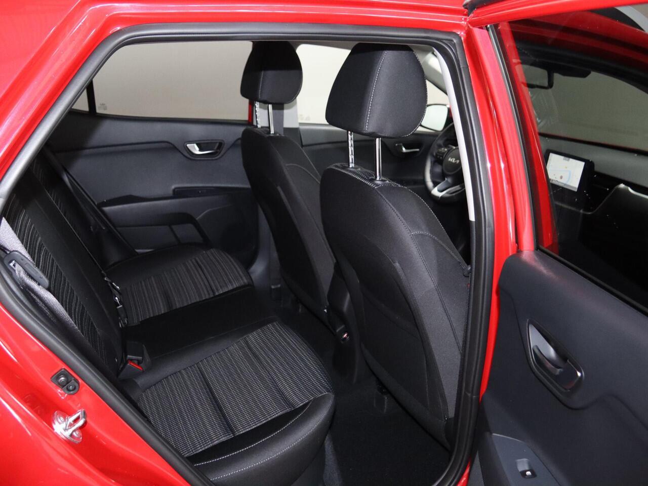 KIA Stonic 1.0 T-GDi MHEV DynamicPlusLine | LED-koplampen | Stoelverwarming vóór | Achteruitrijcamera | stuurwiel verwarmd |