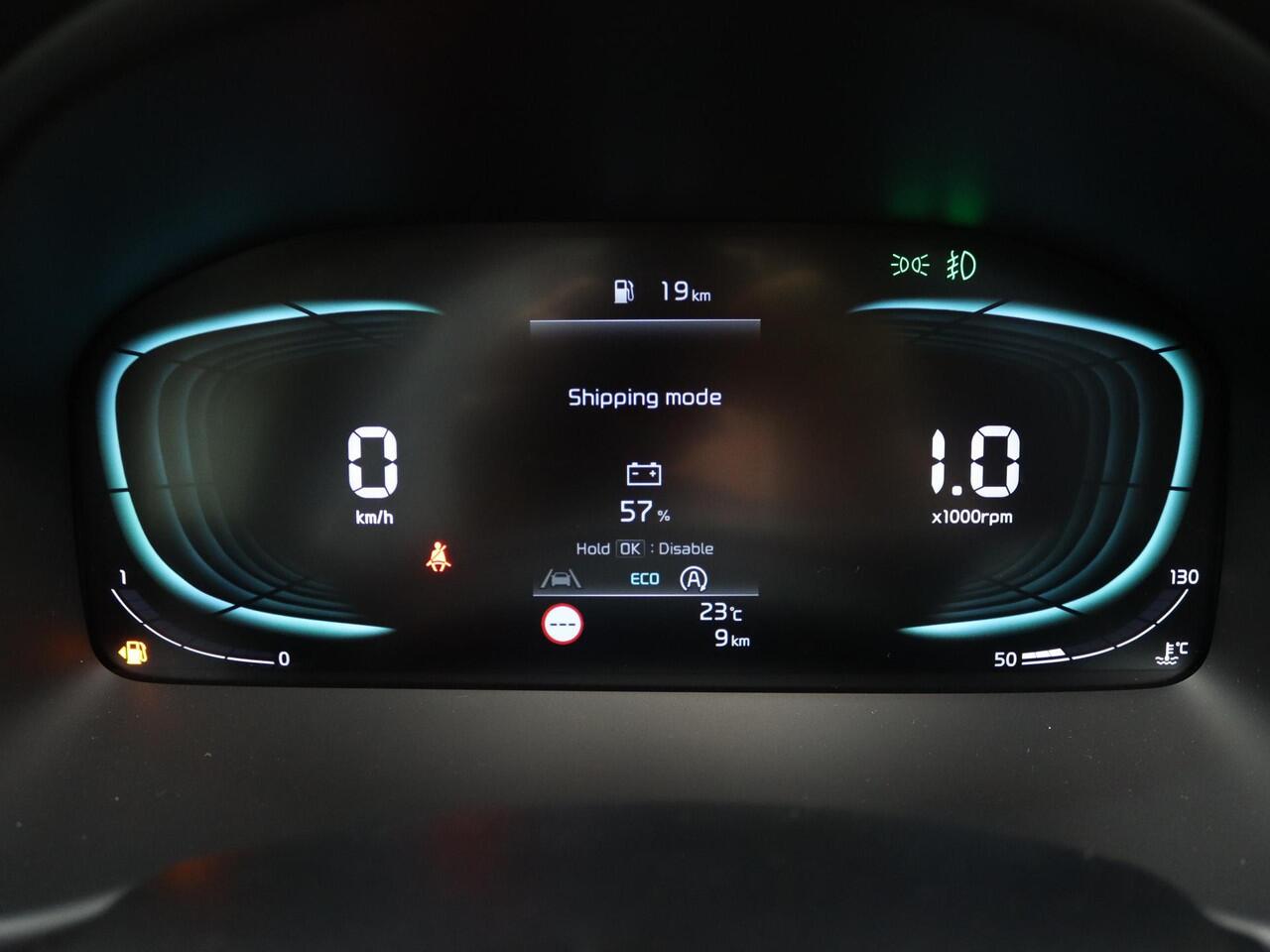 KIA Stonic 1.0 T-GDi MHEV DynamicLine DCT7 | LED-koplampen | Cruisecontrol | Achteruitrijcamera | Dakrails | lichtmetalen velgen |