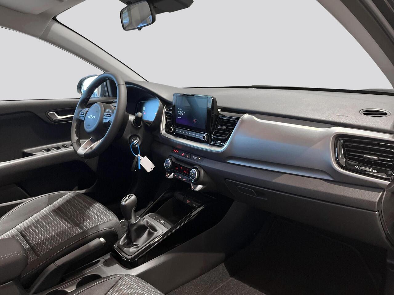 KIA Stonic DynamicLine 1.0 T-GDi MHEV | vanaf ¤ 429,- per maand | LED-koplampen | Cruisecontrol | Achteruitrijcamera | Dakrails | lichtmetalen velgen |