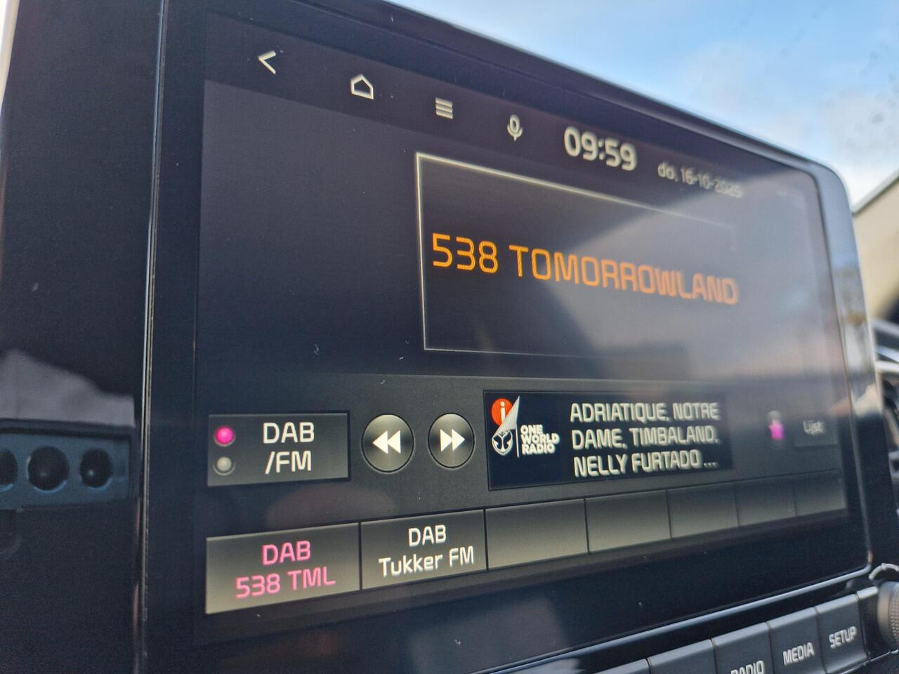 KIA Stonic 1.0 T-GDi MHEV DynamicPlusLine | Stoelverwarming | Key-Less | Regensensor | Clima | Navi |