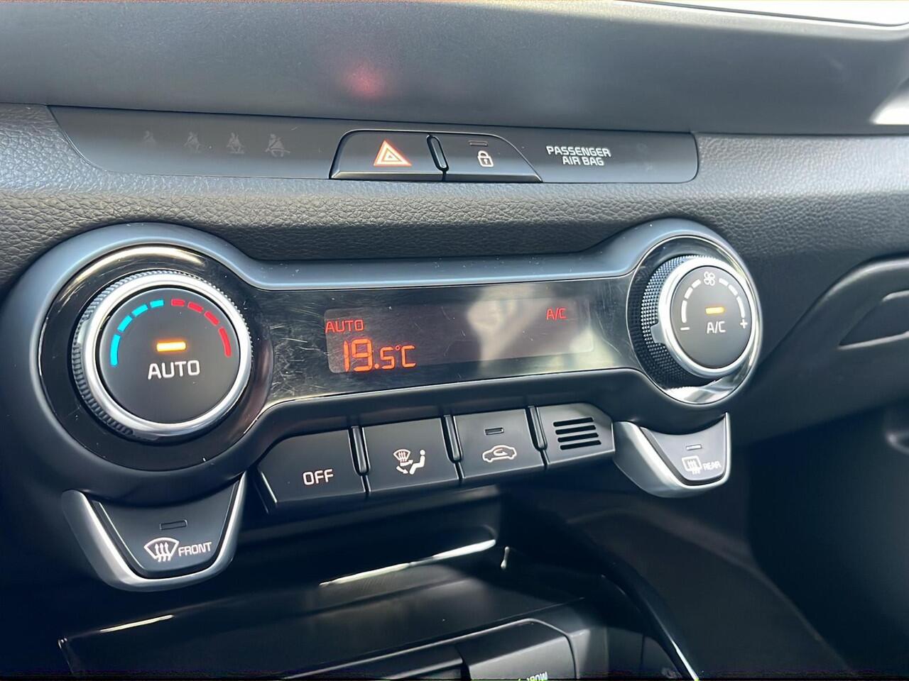 KIA Stonic 1.0 T-GDi MHEV DynamicPlusLine | Stoelverwarming | Navi | Camera | Key-Less | LED |