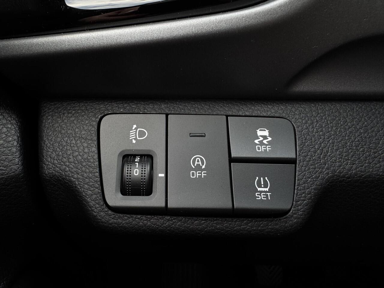 KIA Stonic 1.0 T-GDi MHEV DynamicLine Nu ¤2.945,- voordeel! Nu tijdelijk extra scherp geprijsd!