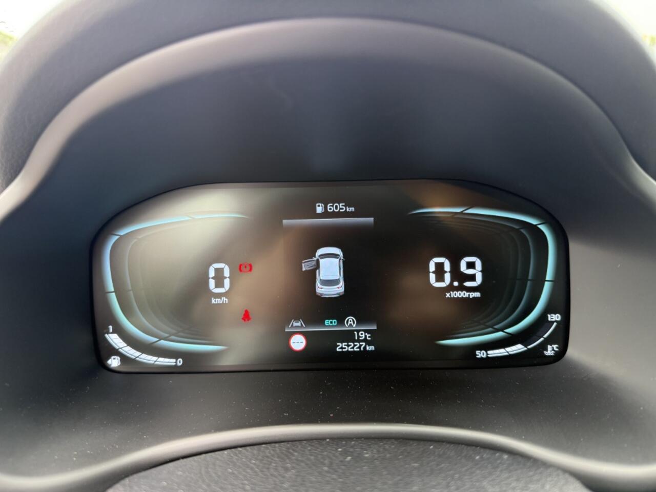 KIA Stonic 1.0 T-GDi MHEV DynamicLine NAVI + CAMERA
