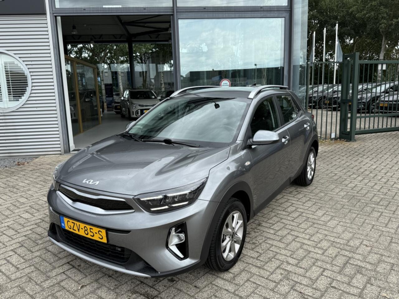 KIA Stonic 1.0 T-GDi MHEV DynamicLine NAVI + CAMERA