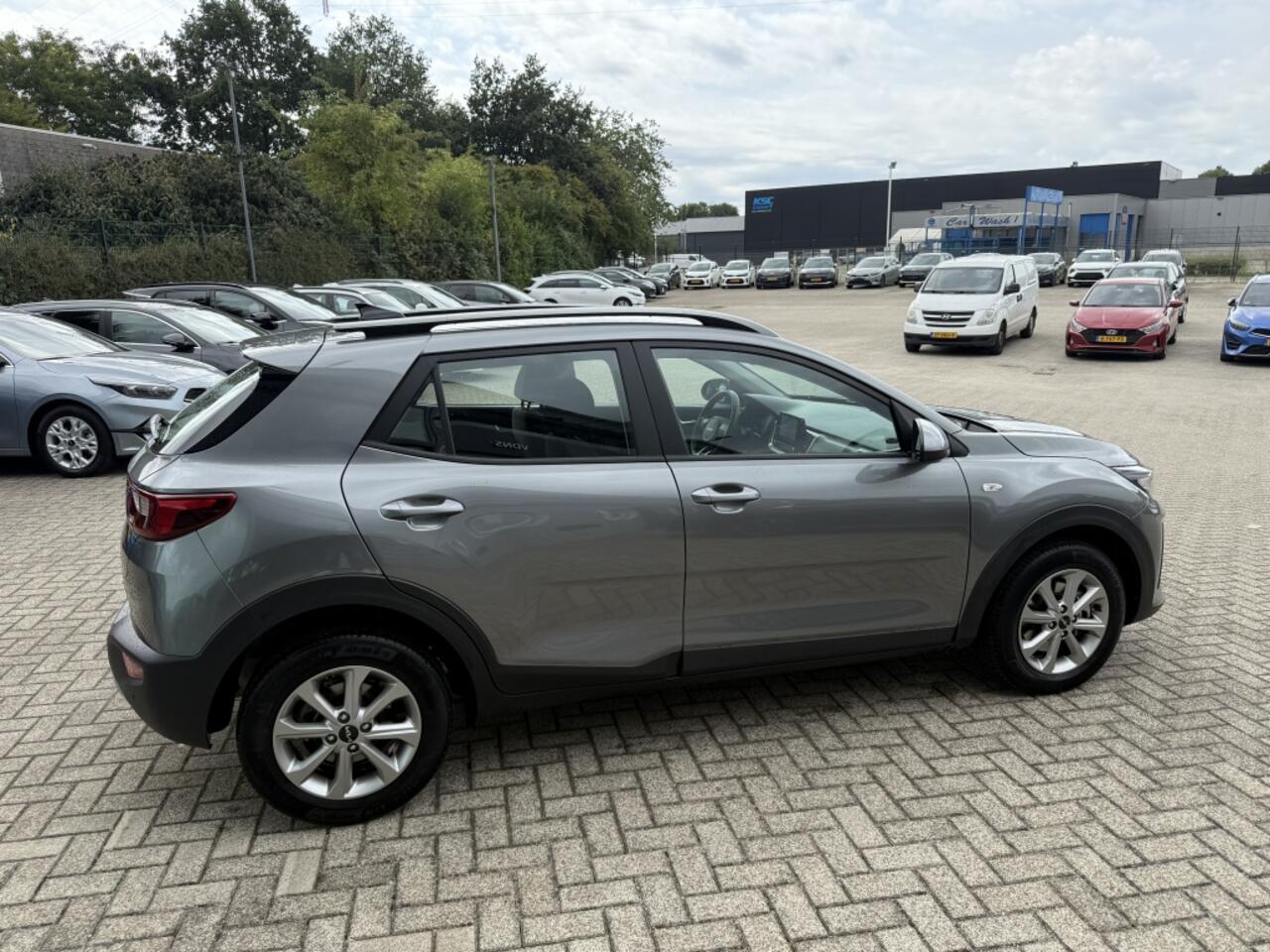 KIA Stonic 1.0 T-GDi MHEV DynamicLine NAVI + CAMERA