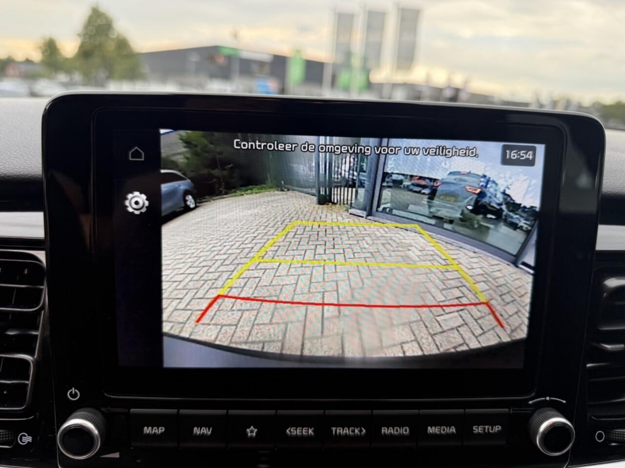 KIA Stonic 1.0 T-GDi MHEV DynamicLine NAVI + CAMERA