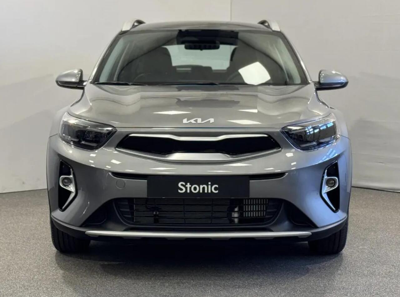KIA Stonic 1.0 T-GDi MHEV DynamicLine Nu ¤2.945,- voordeel! Nu tijdelijk extra scherp geprijsd!