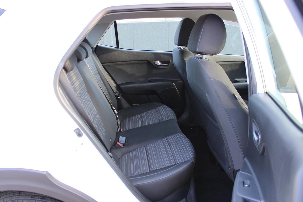 KIA Stonic 1.0 T-GDi MHEV DynamicLine NAVIGATIE | PARKEERSENSOREN | ACHTERUITRIJCAMERA