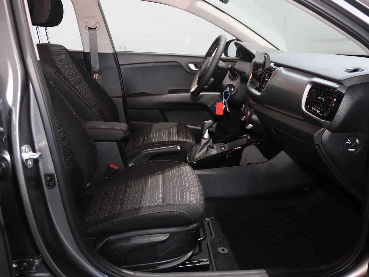 KIA Stonic 1.0 T-GDi MHEV DynamicLine | LED-koplampen | Cruise Control | Achteruitrijcamera | Climate Control | lichtmetalen velgen |