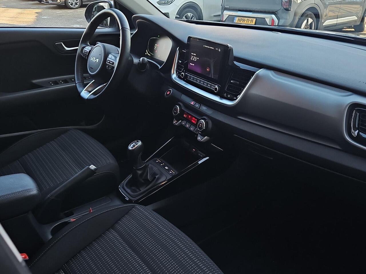 KIA Stonic 1.0 T-GDi MHEV DynamicPlusLine | LED | Stoel- en Stuurverwarming | Cruise | Navi | Clima |