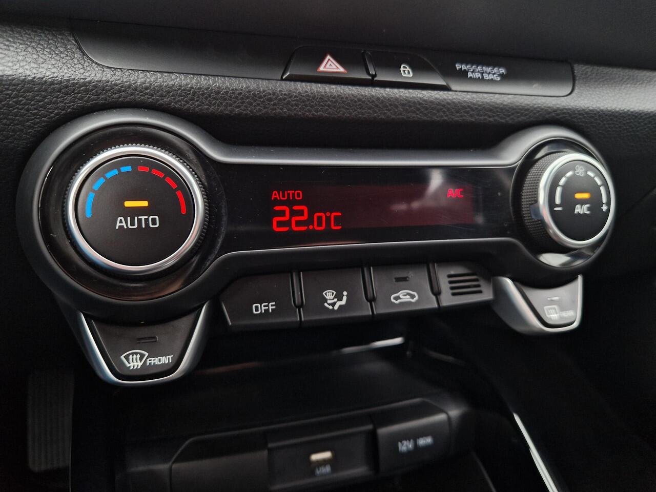 KIA Stonic 1.0 T-GDi MHEV DynamicPlusLine | Stoelverwarming | Key-Less | LED | Camera | Navigatie |