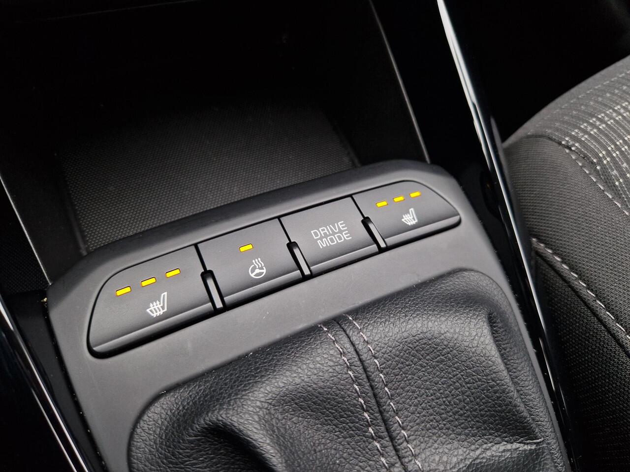 KIA Stonic 1.0 T-GDi MHEV DynamicPlusLine | Stoelverwarming | Key-Less | LED | Camera | Navigatie |